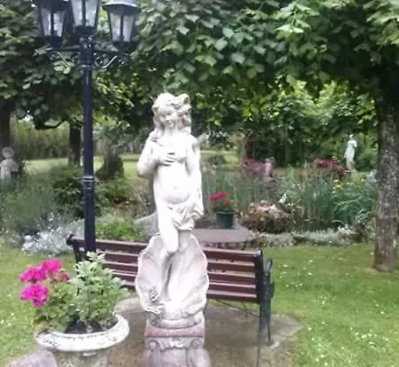La Crapounette (adults Only)
