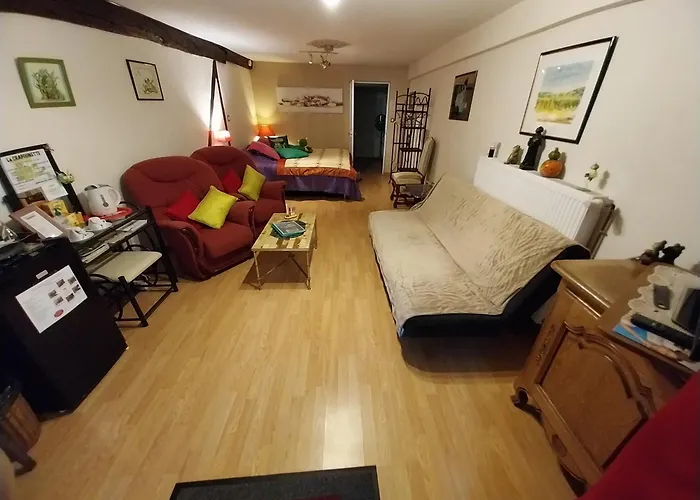 La Crapounette (adults Only) Bed & Breakfast